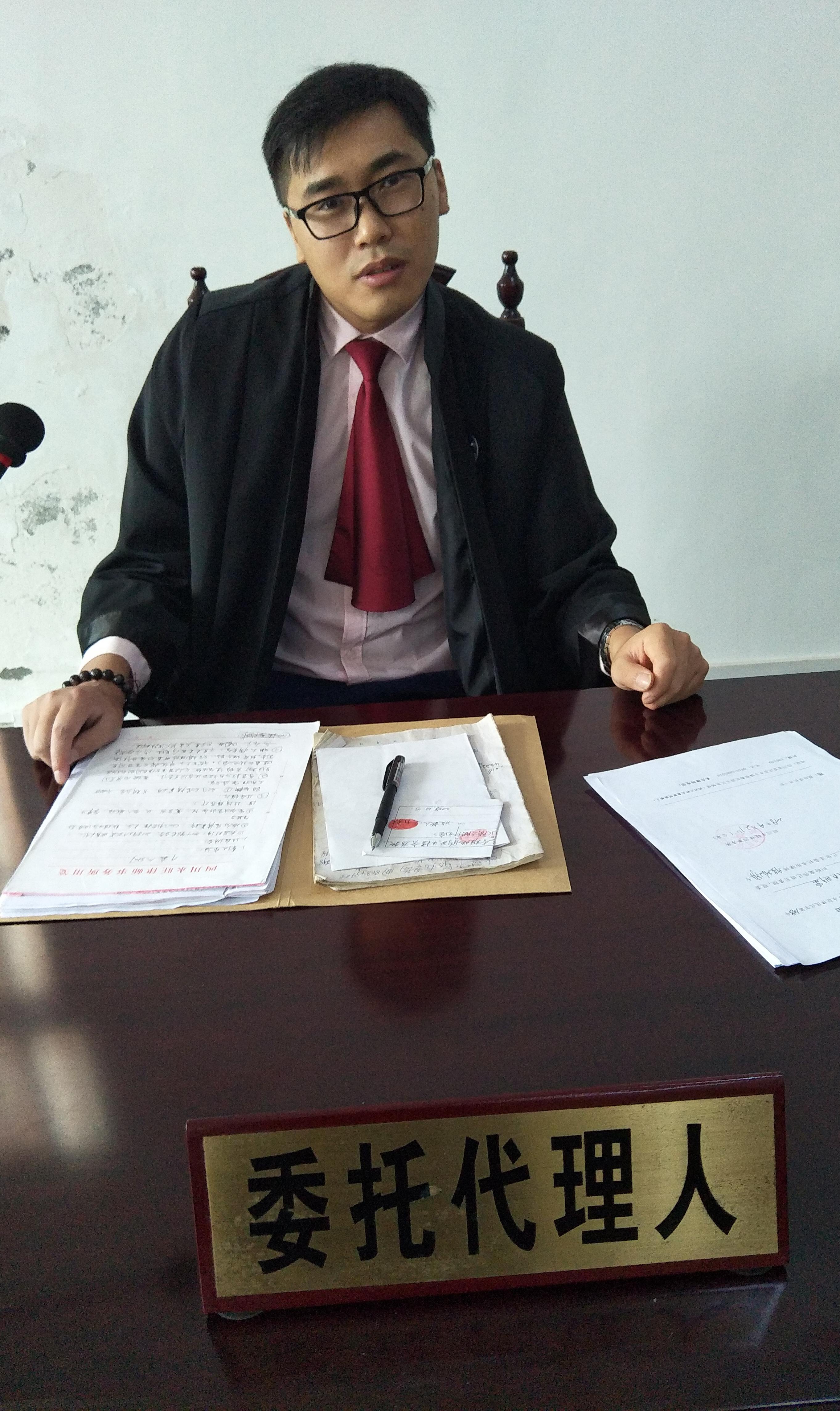 离婚案件开庭