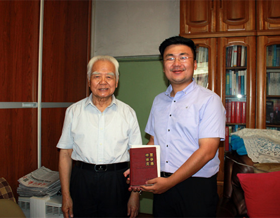 胡博晨律师与北京师范大学刑事法律科学研究院名誉院长高铭暄教授