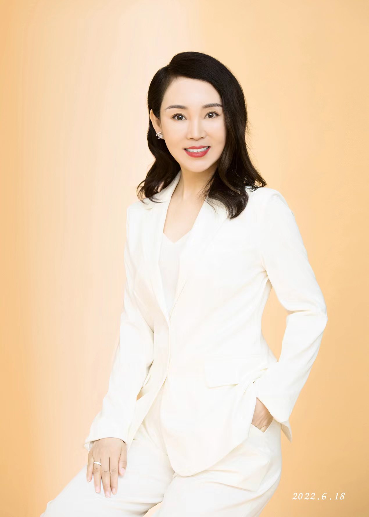 李易桐
