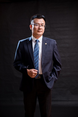 李军