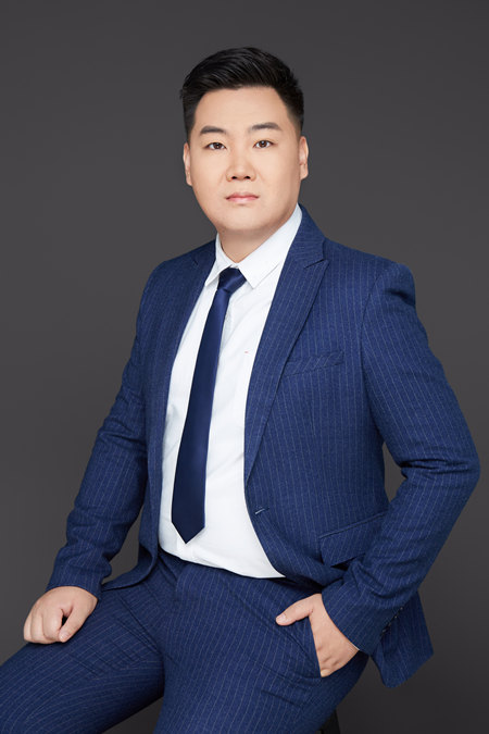 刘多律师