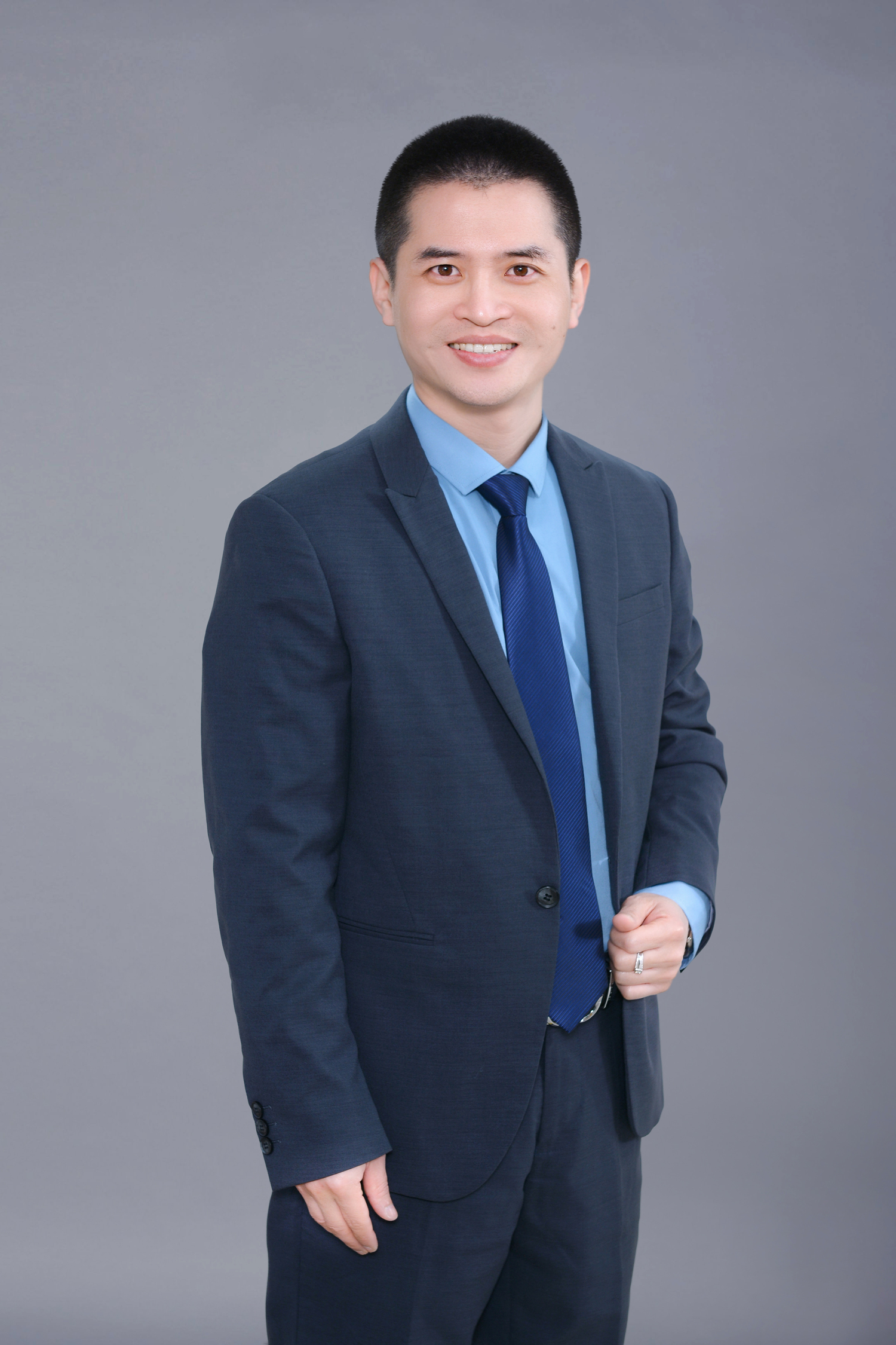 杨为钟律师