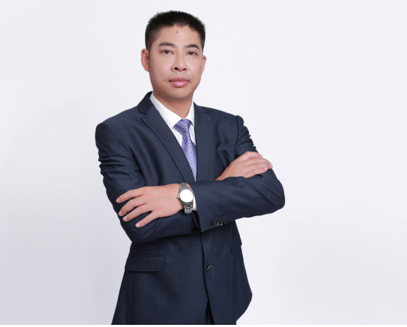 黄鹏律师
